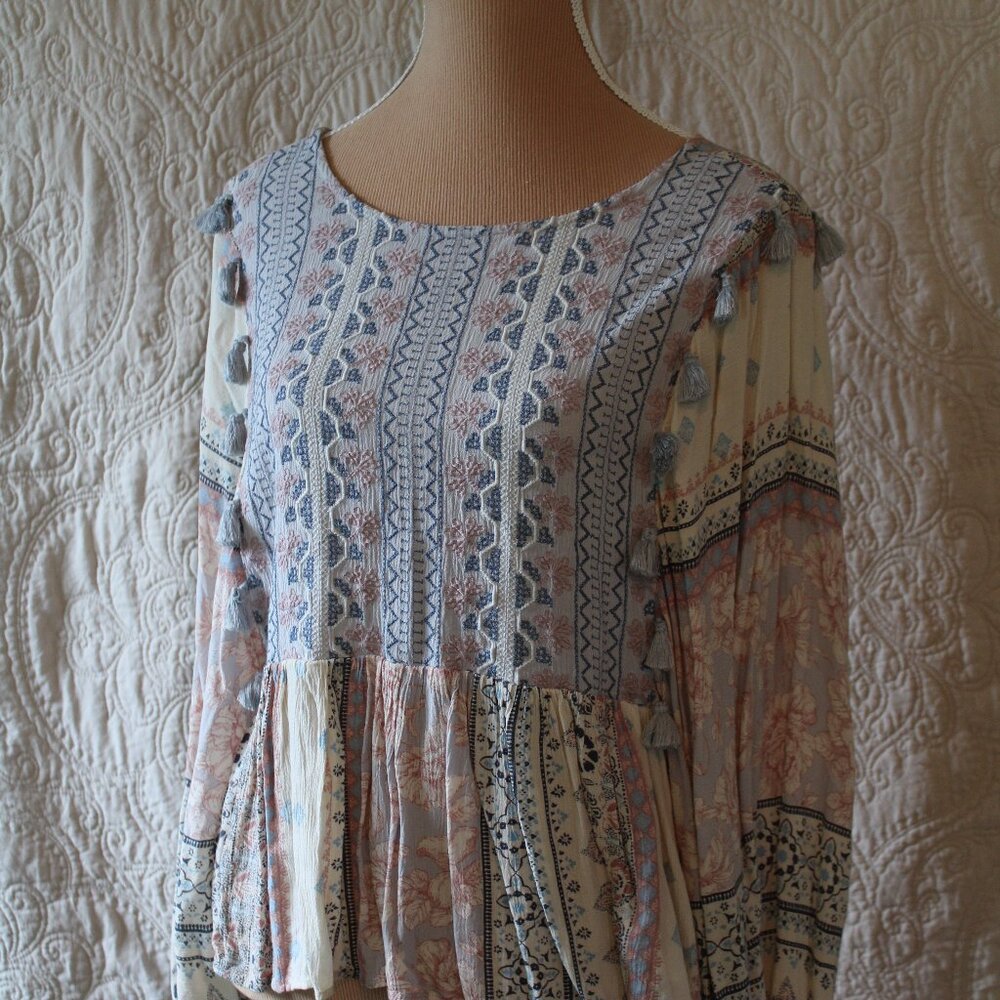 American Eagle Boho Tassel Peasant Bohemian Blouse Medium